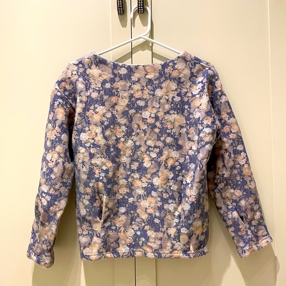 Women’s blouses - Picture 2 of 2